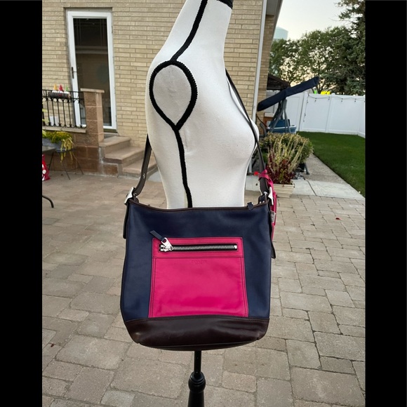 Coach crossbody tri color purse - Picture 1 of 12